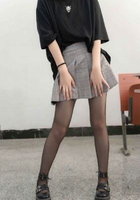 蕾丝小内裤小说乳罩_HD高清视频播放